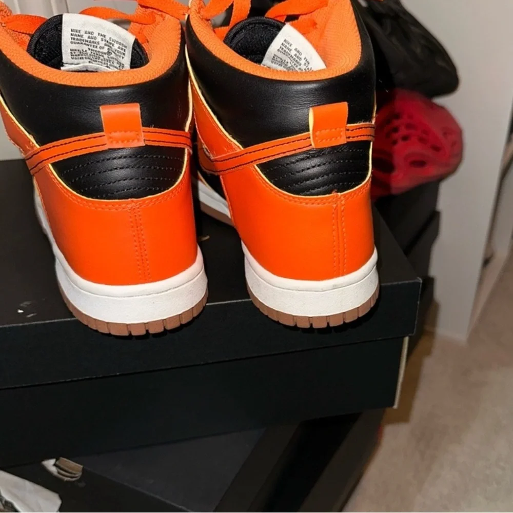 Nike Dunk High “Safety Orange”